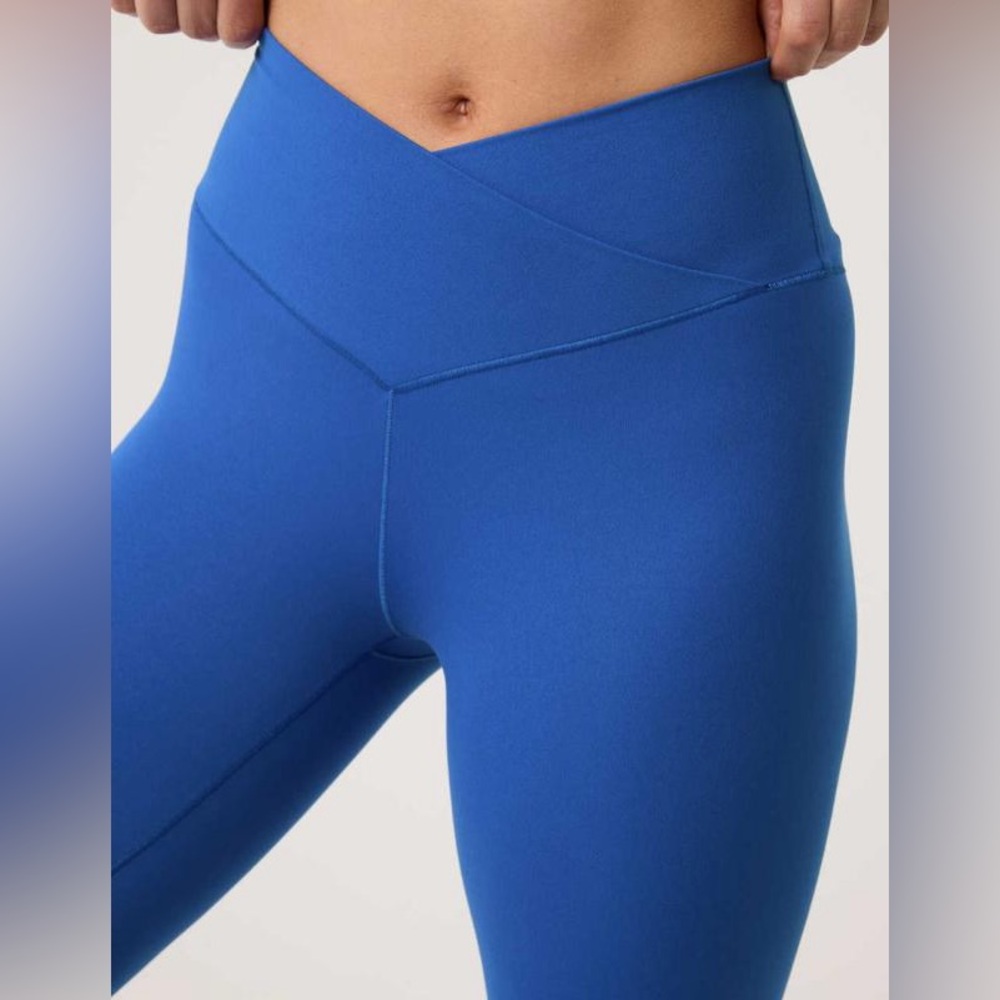 Aerie criss cross leggings 🫧